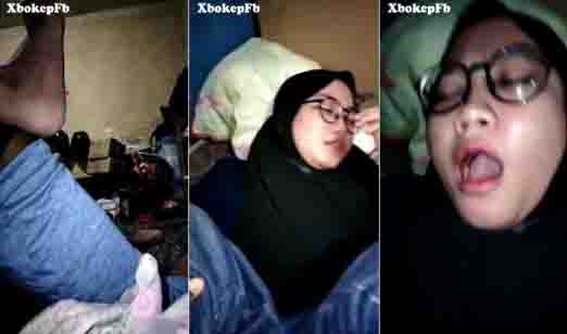 Bokep jilbab colmekin pacar malah keenakan